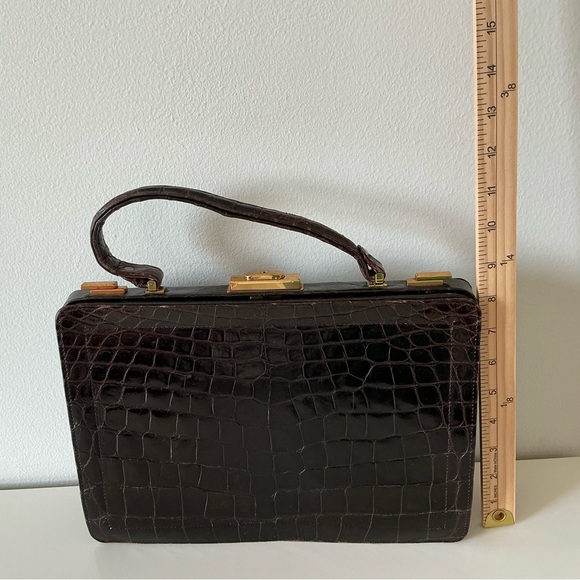 Bon Gout Vintage Crocodile Leather Bag - Picture 8 of 9